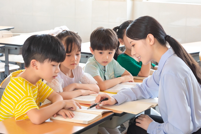 上海静安六年级辅导班-上海静安六年级语文数学英语课外补习辅导班哪家好/多少钱