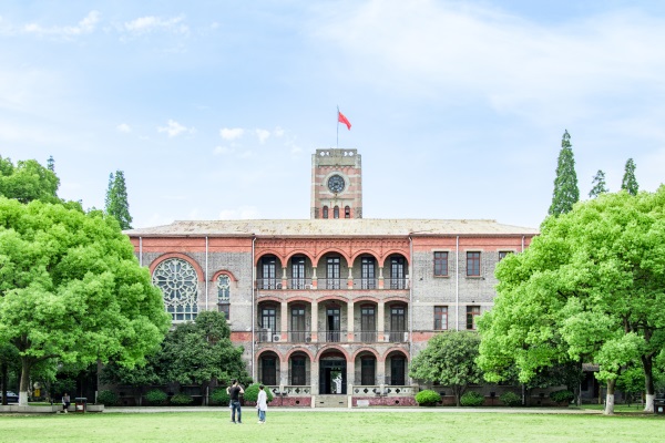 郑州大学西亚斯国际学院专升本录取分数线